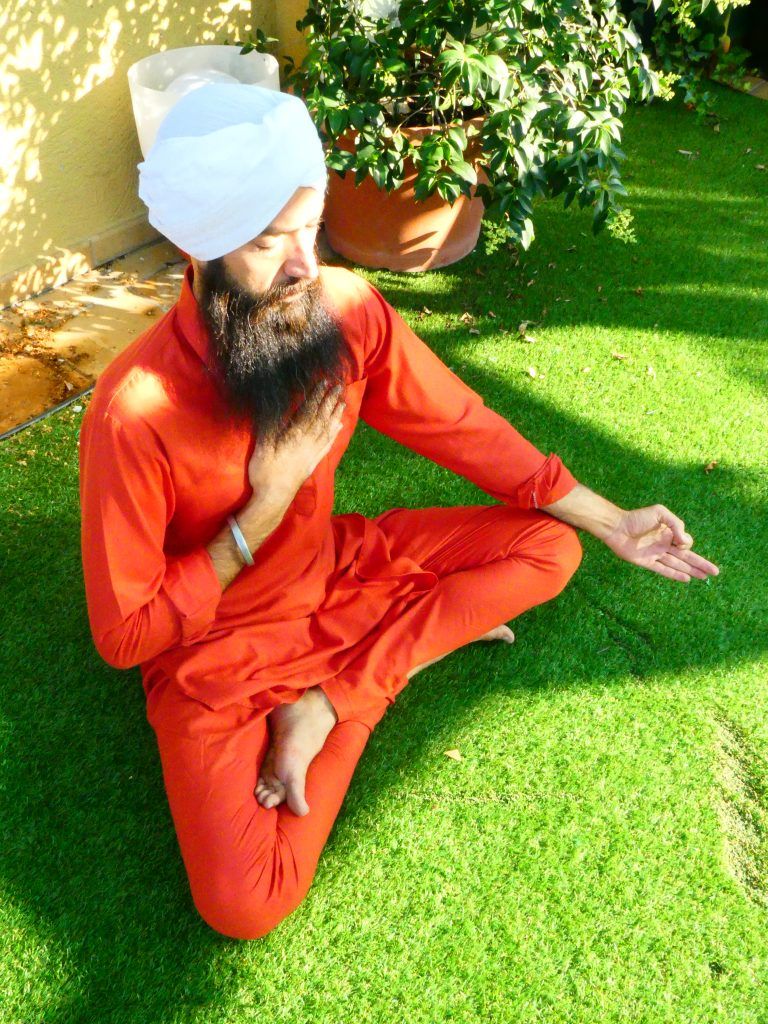 Postura Kundalini